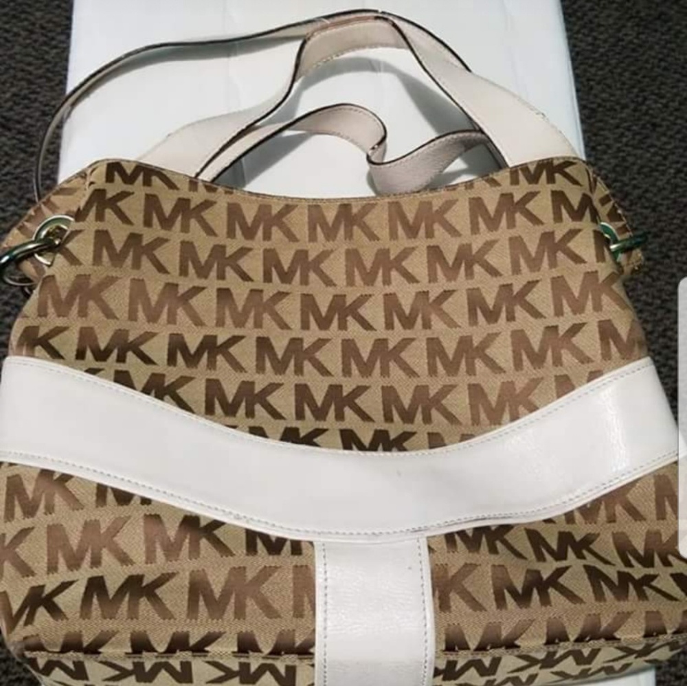 MK purse